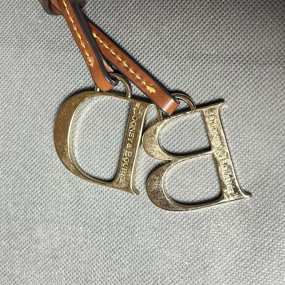 Vntg Dooney & Bourke D & B Purse Charm Gold & Brown Leather Hangtag Bag Charm - Picture 3 of 7